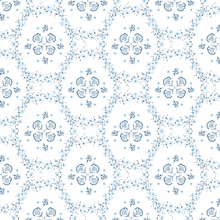 Load image into Gallery viewer, Square Scalloped Placemat | Floral Trellis