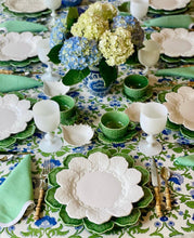 Load image into Gallery viewer, Linen Scalloped Square | Garden Green