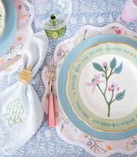 Load image into Gallery viewer, Round Scalloped Placemat | Jardin de Fleurs - Pink
