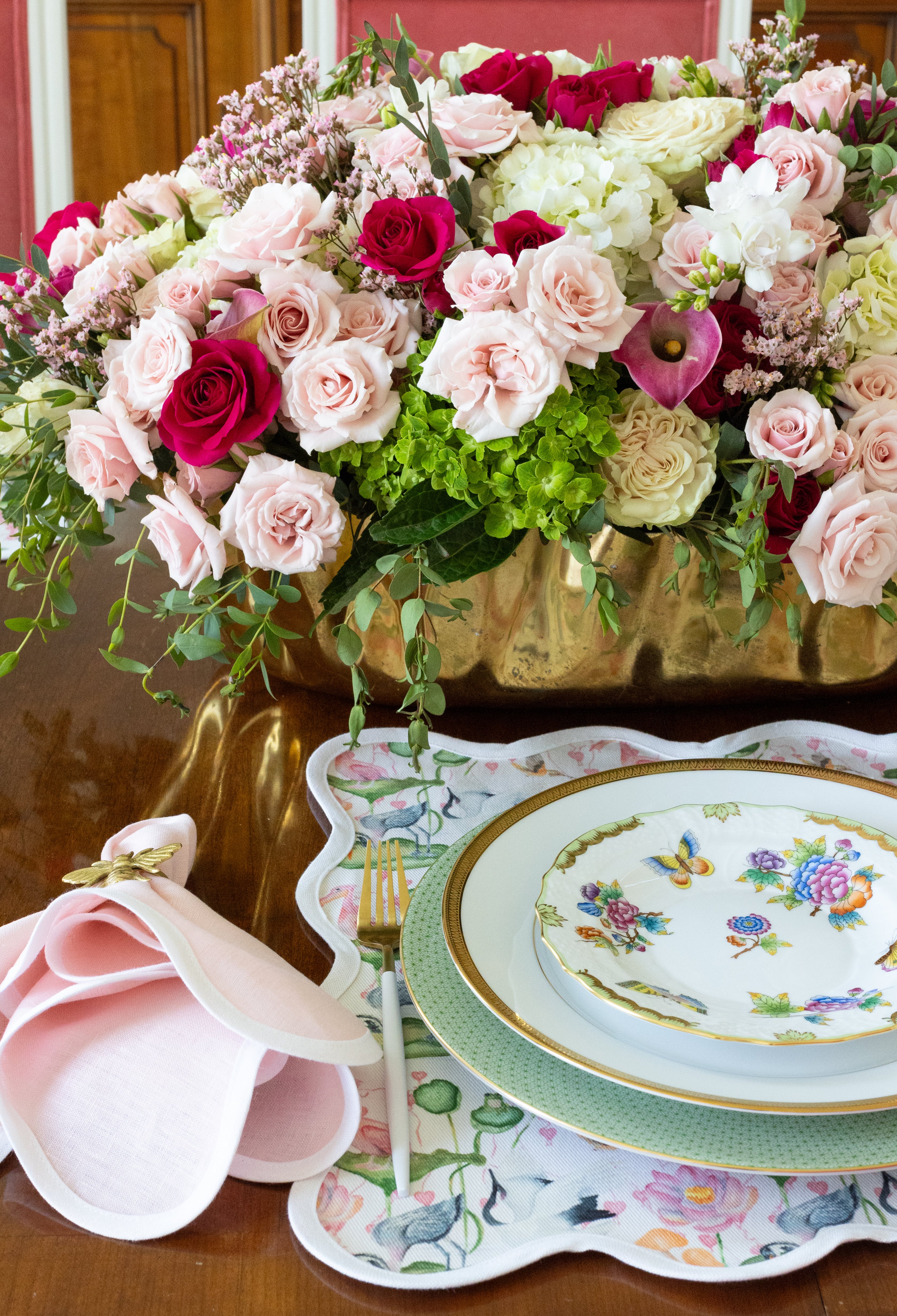 Square Scalloped Placemat | Waterlily