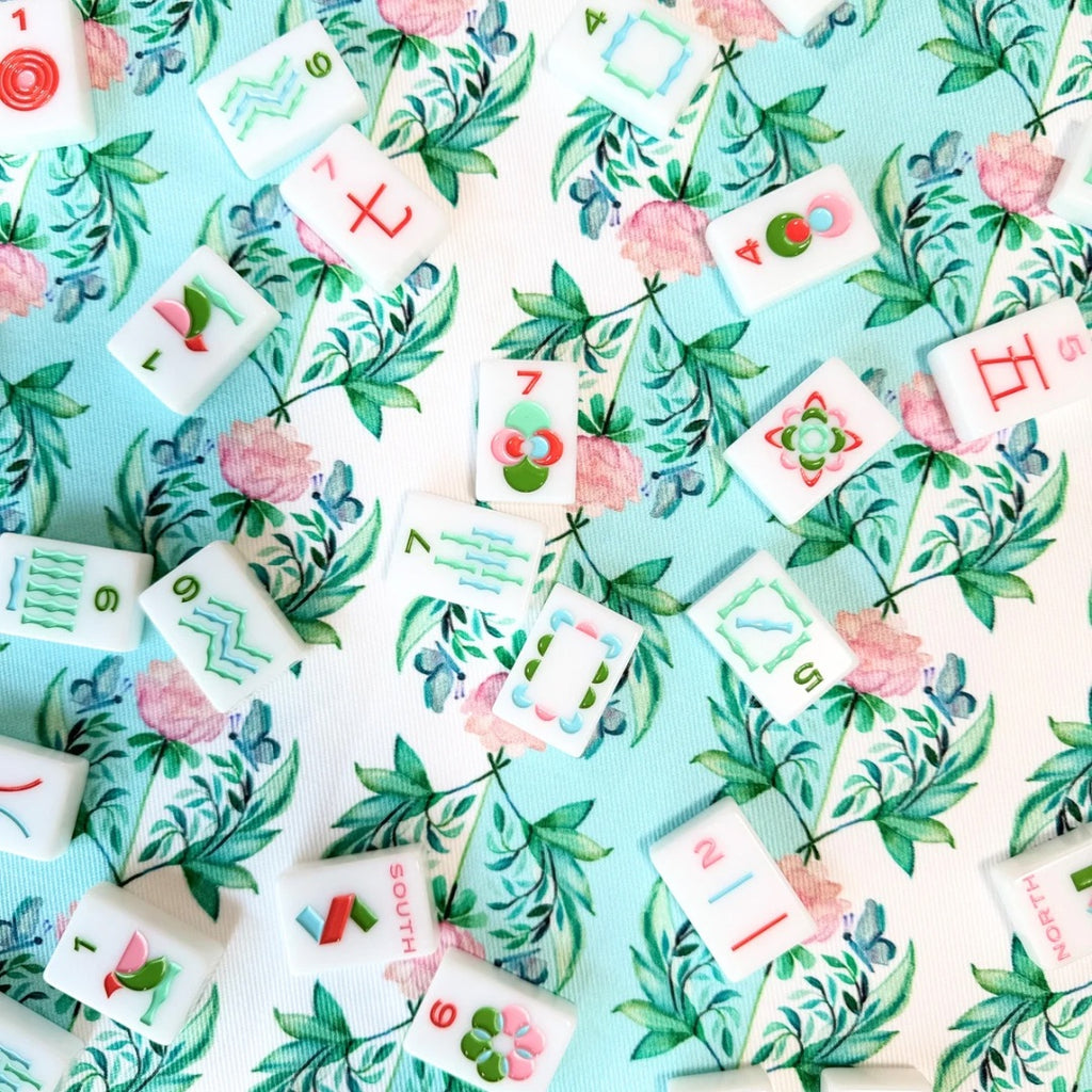 Scalloped Square Game Table Topper | Garden Rose