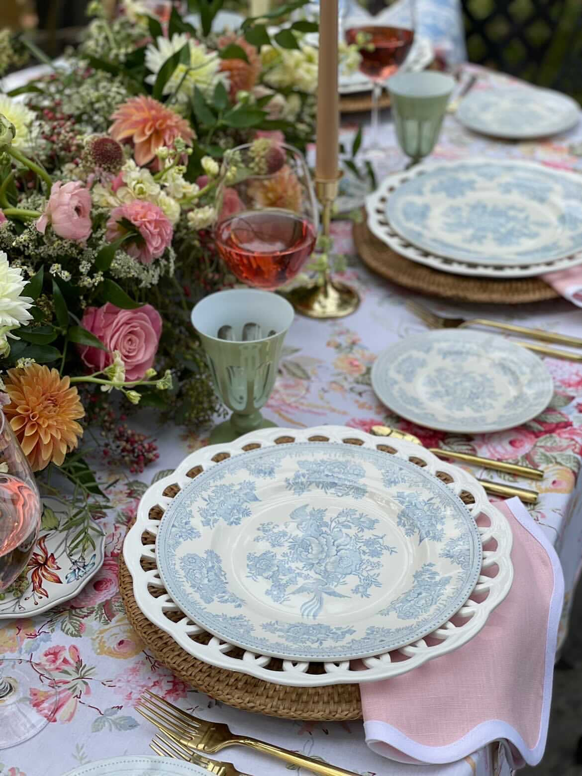 Linen Scalloped Square | Peony Pink