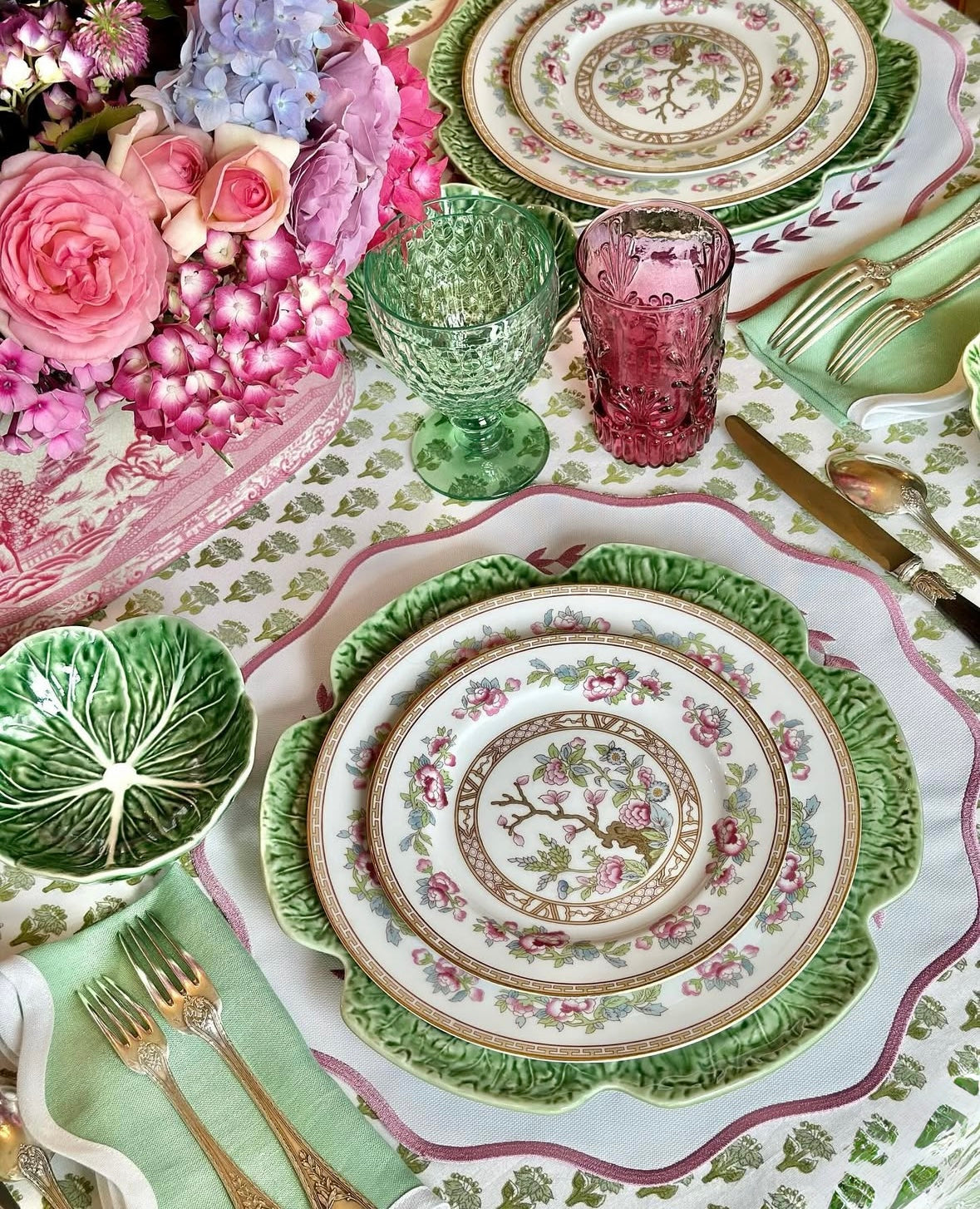 Linen Scalloped Square | Garden Green