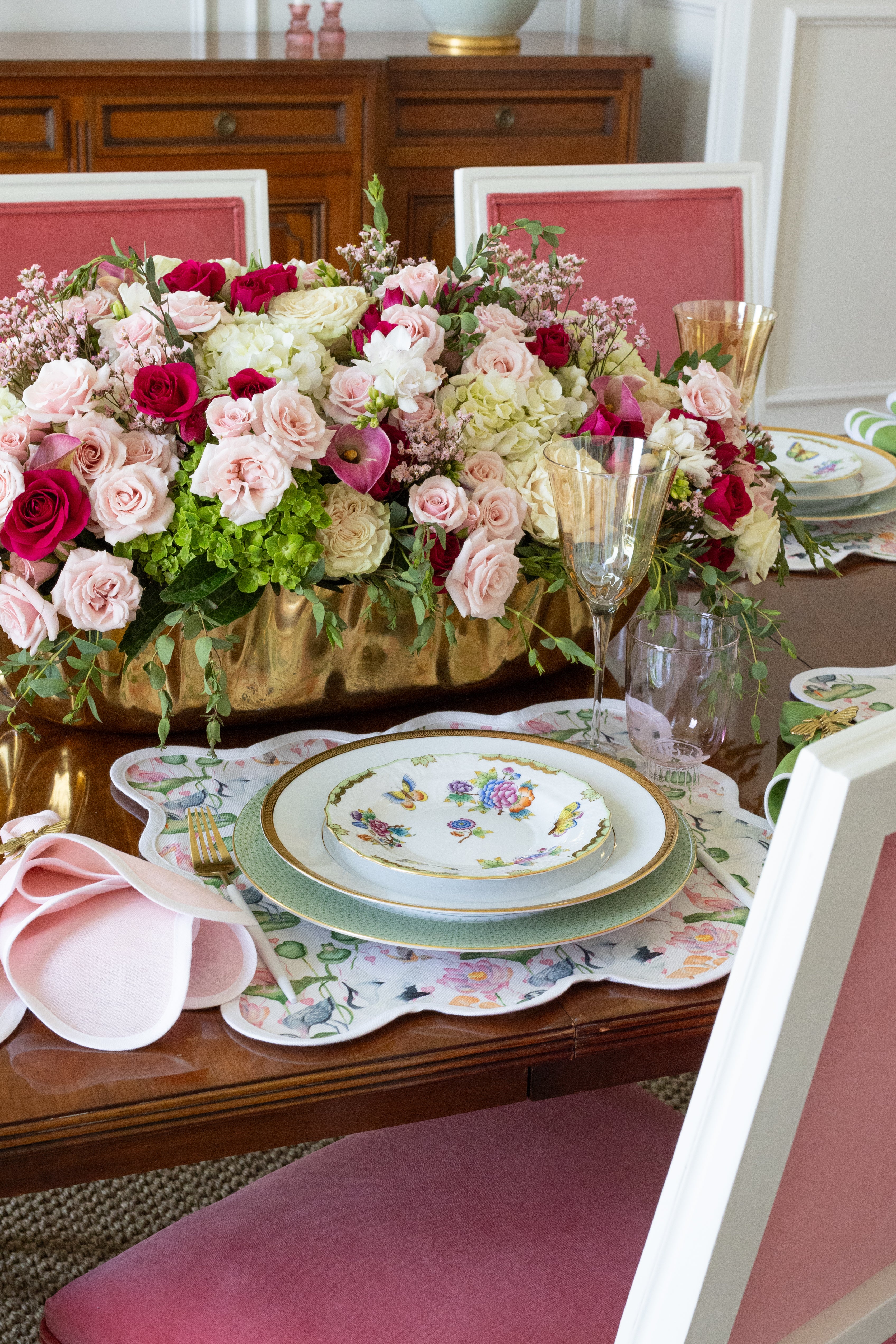 Square Scalloped Placemat | Waterlily