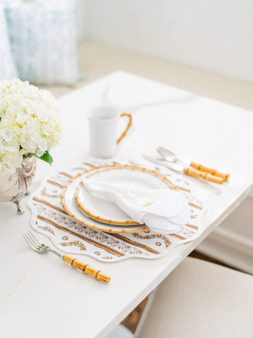 Linen Scalloped Square | Lily White