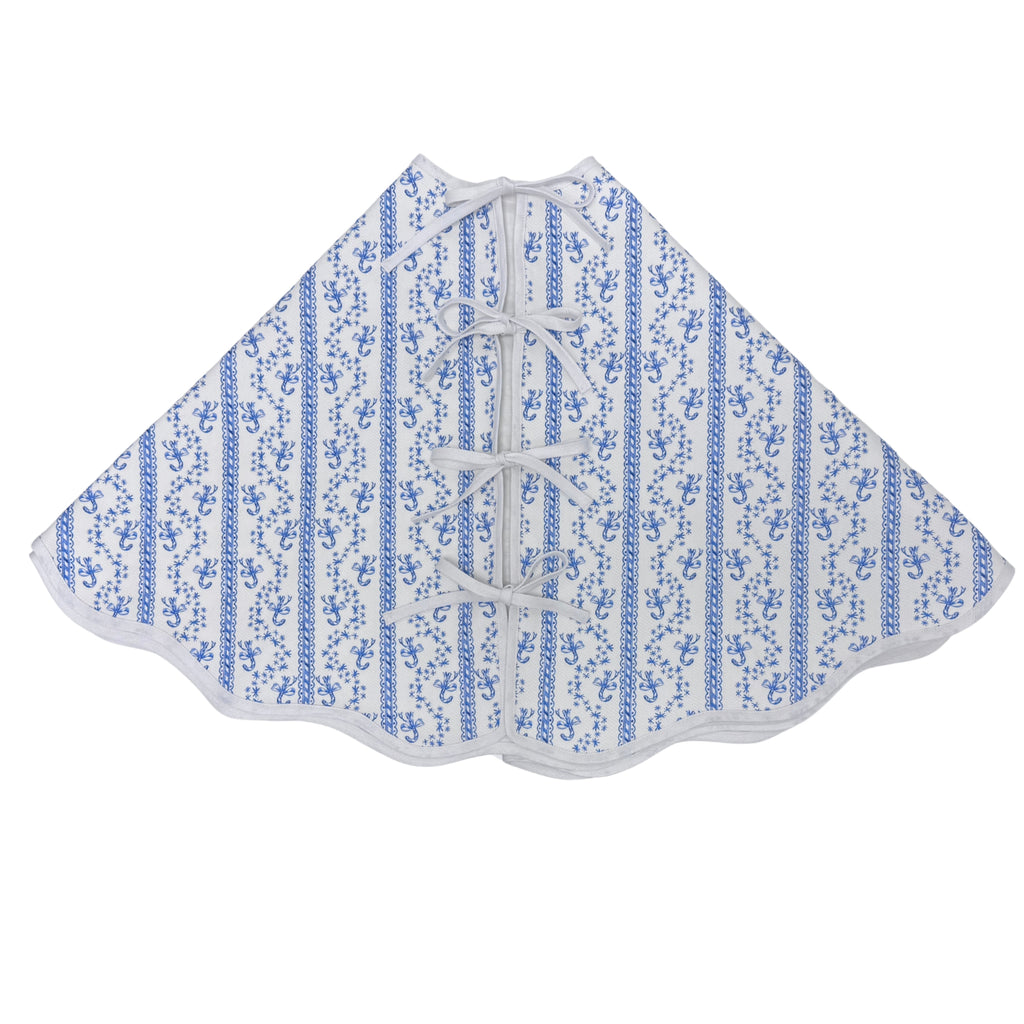 Scalloped Tree Skirt | Winter Toile