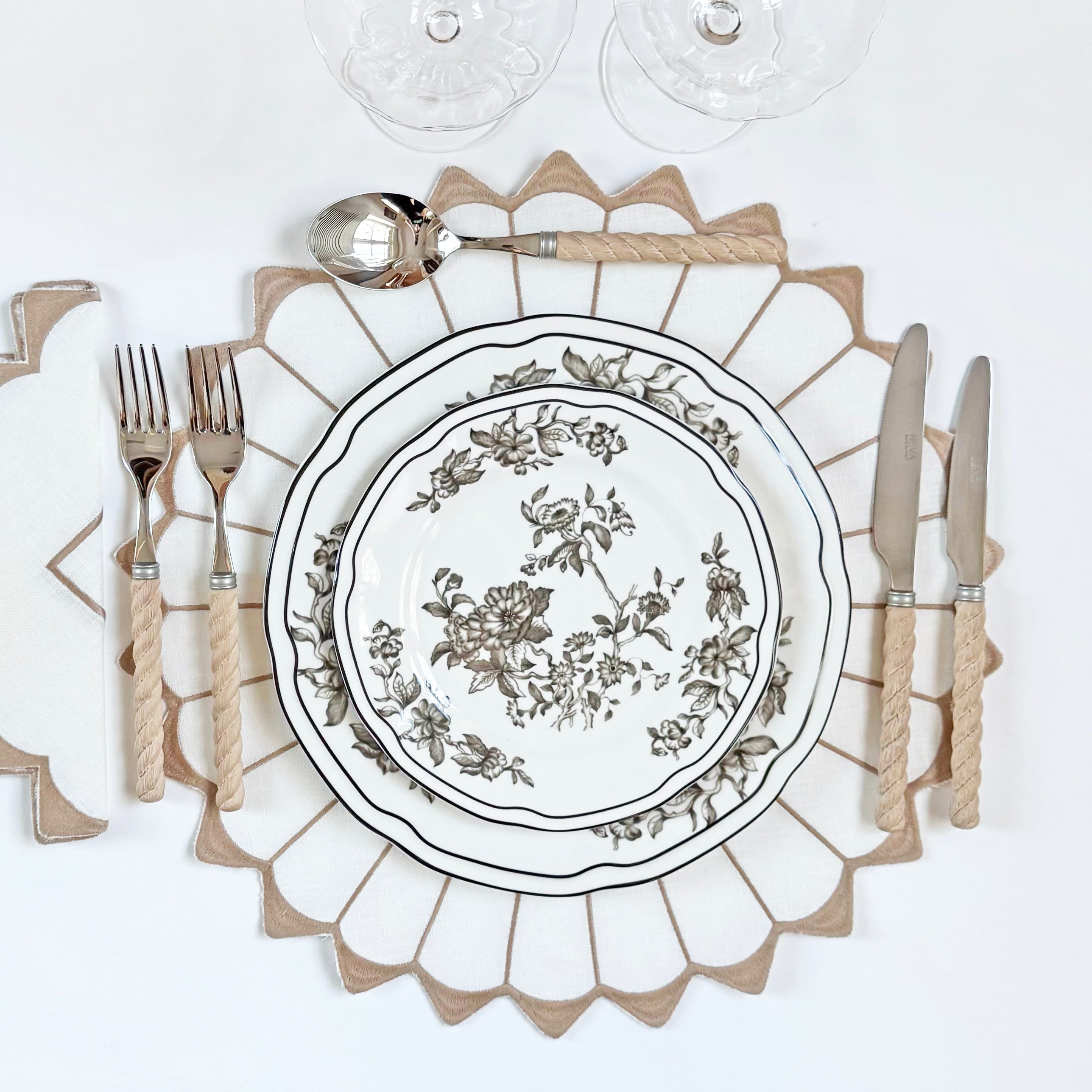 Byron white dinner plate (set of 4)
