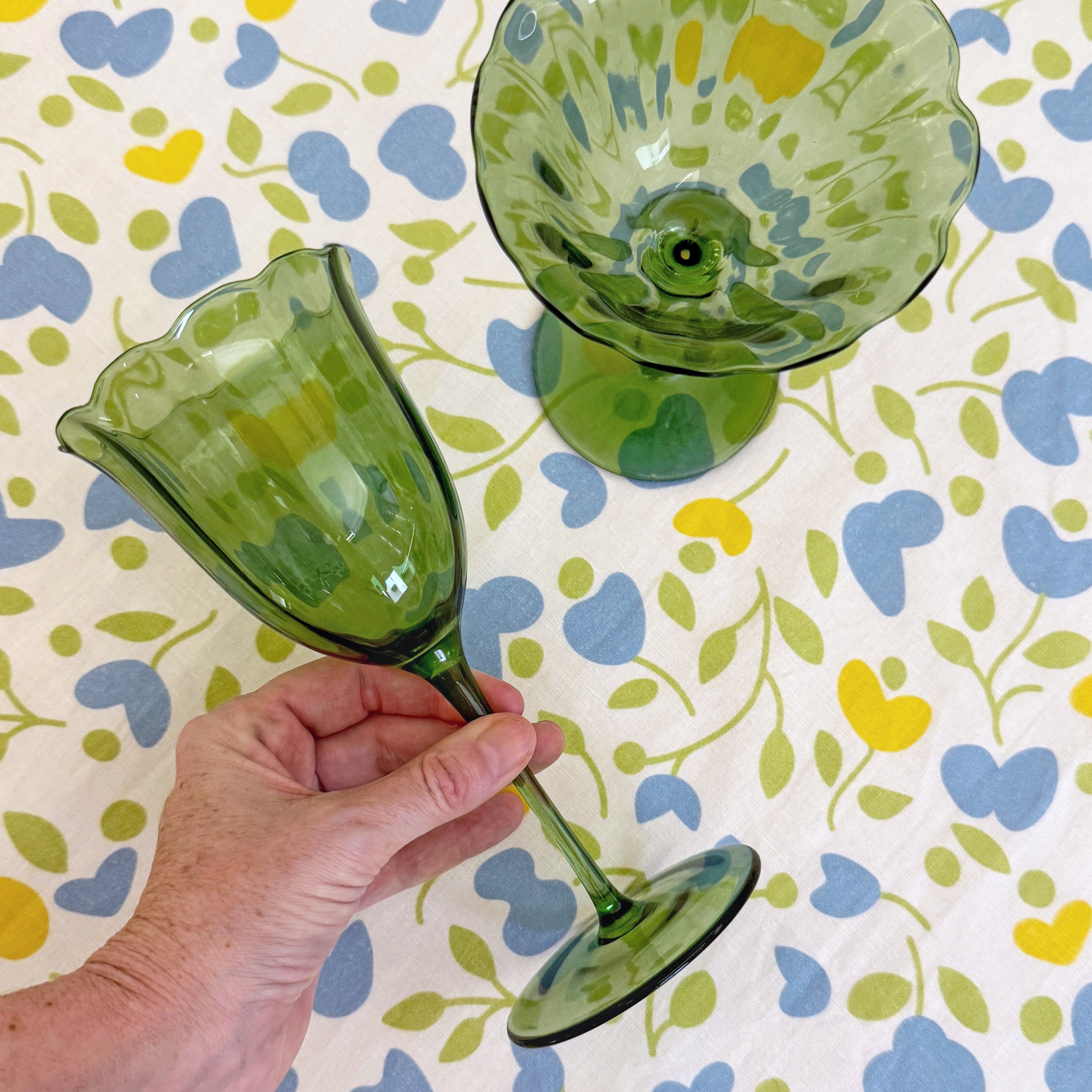 Lily green handblown water glass (set of 4)