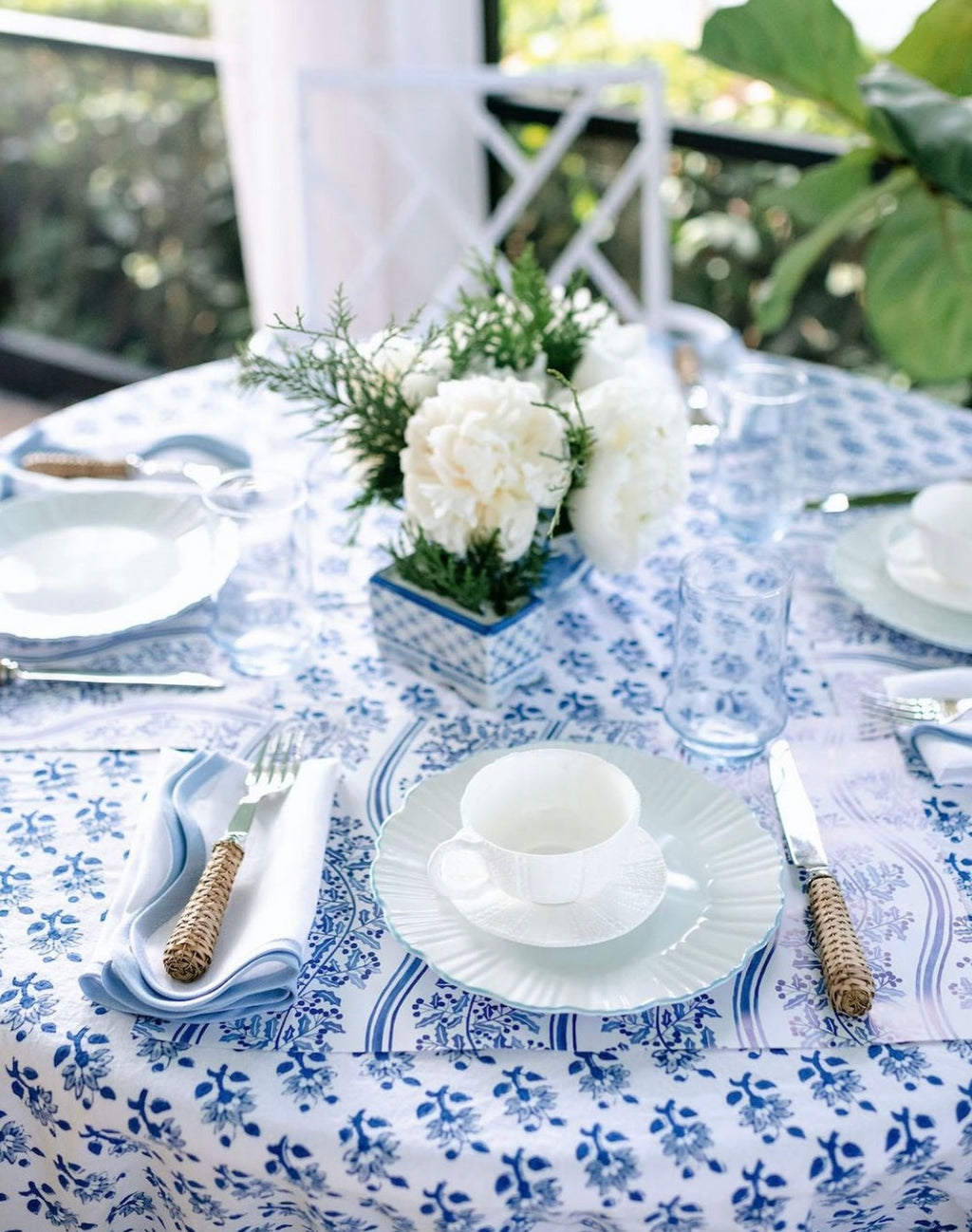 Linen Scalloped Square | Lily White with Cornflower Blue