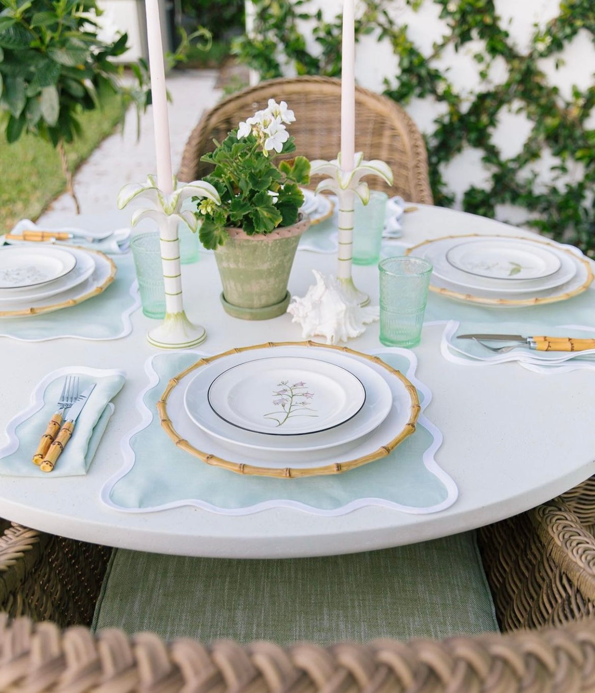 Linen Scalloped Square | Sage Green