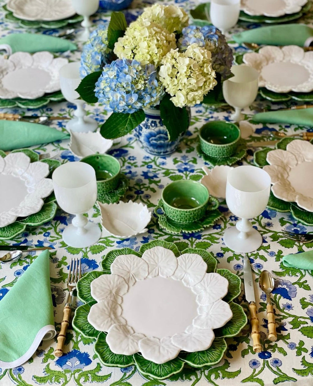 Linen Scalloped Square | Garden Green